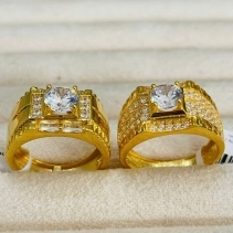 Cặp nhẫn nam vàng 18K mặt vuông đính đá