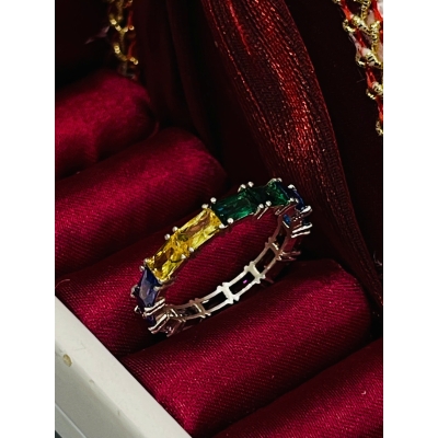 Nhẫn Eternity đa sắc